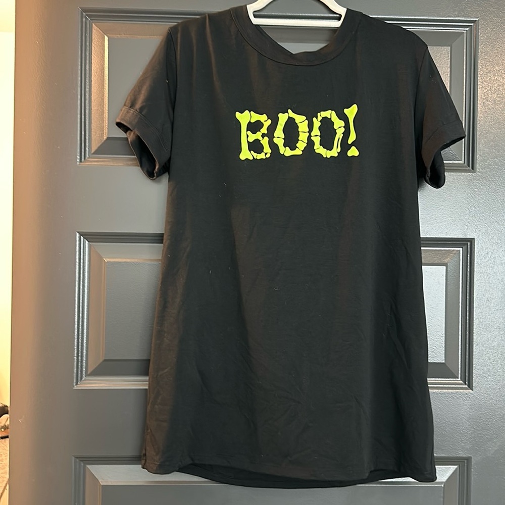 Large Lularoe Rocket T. Halloween collection!